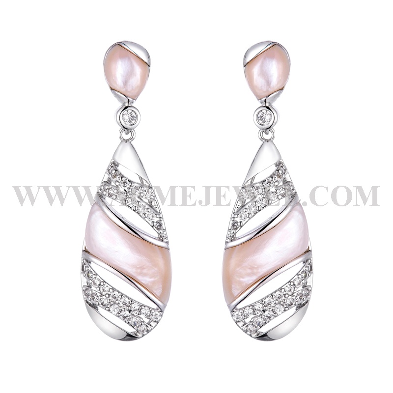 Earrings    Earrings