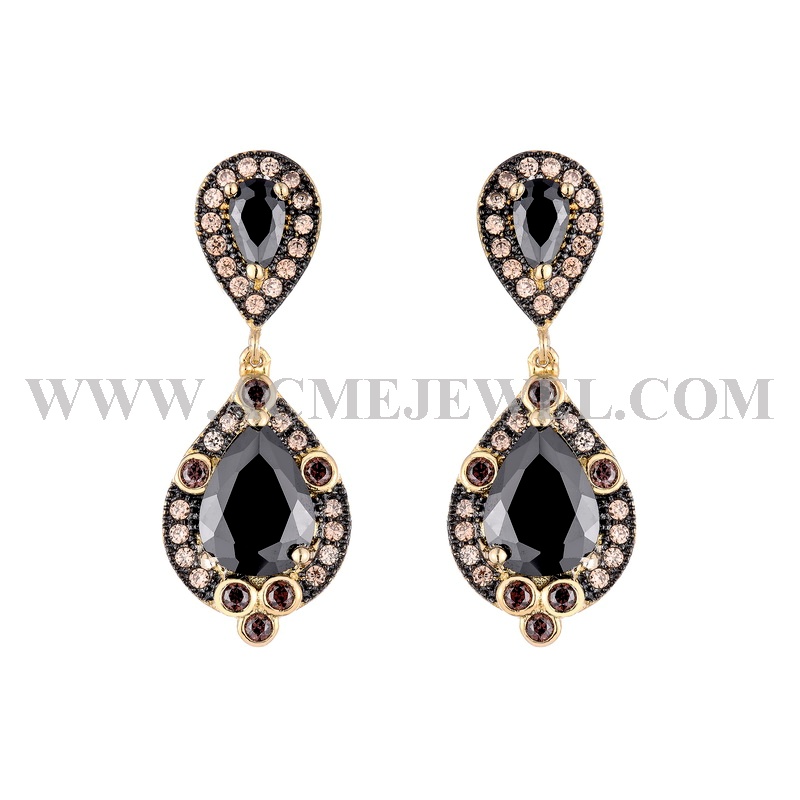 Earrings    Earrings