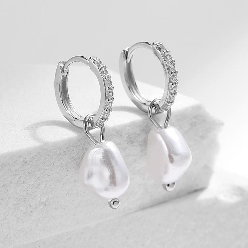 Earrings    Earrings