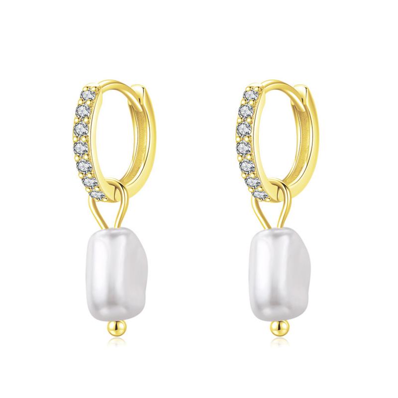 Earrings    Earrings